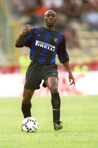 篮球勇士替补球员连续三场得分上双