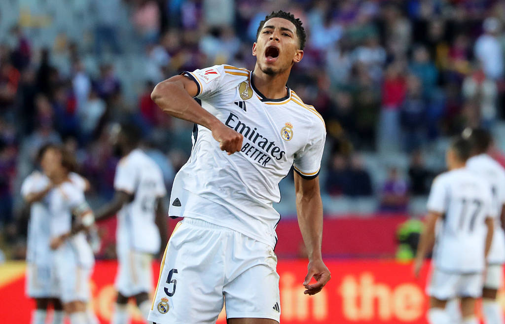 12月26日圣诞大战！勇士主场迎战独行侠 库里能否率队稳固西部第八？（12月26日圣诞之夜焦点战：勇士主场迎战独行侠，库里能否带队巩固西部第八？）