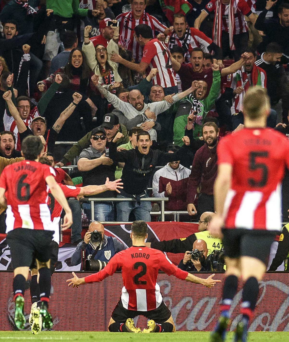 豪气！布里奇斯送队友劳力士表作为圣诞礼物，价值1.5万美元（布里奇斯圣诞大手笔：赠队友劳力士手表，价值约1.5万美元）